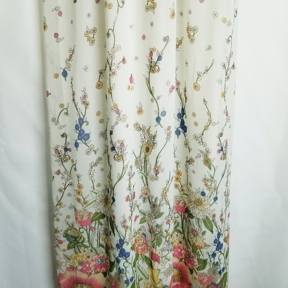 Gorgeous Mon Ami USA Long Floral Dress Medium halter like neck deep v neck maxi - Picture 9 of 16